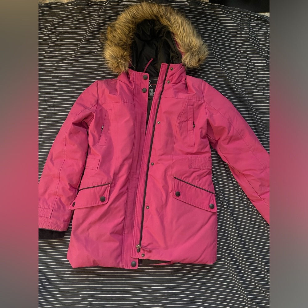 Women’s/girl’s winter jacket, in good condition